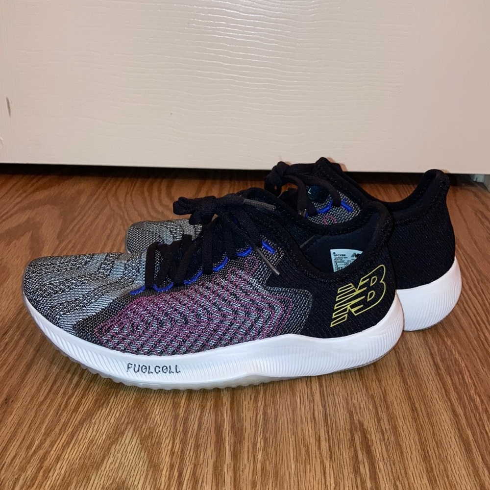 New Balance FuelCell Elite